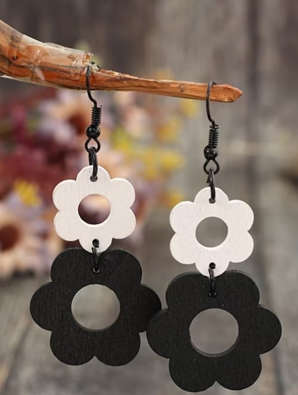 Black and White Flower Drop Earrings